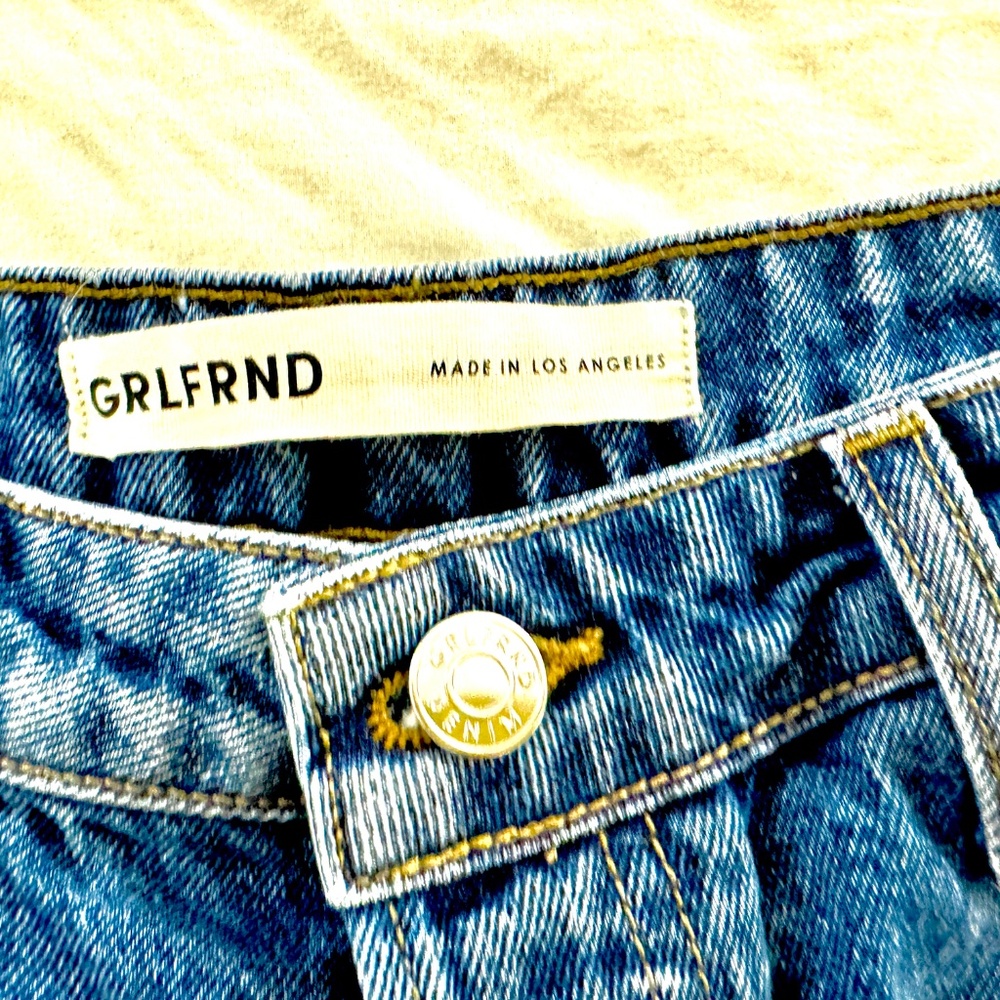 GRLFRIEND-  Denim Cut off Shorts - Size 23 - Picture 2 of 11